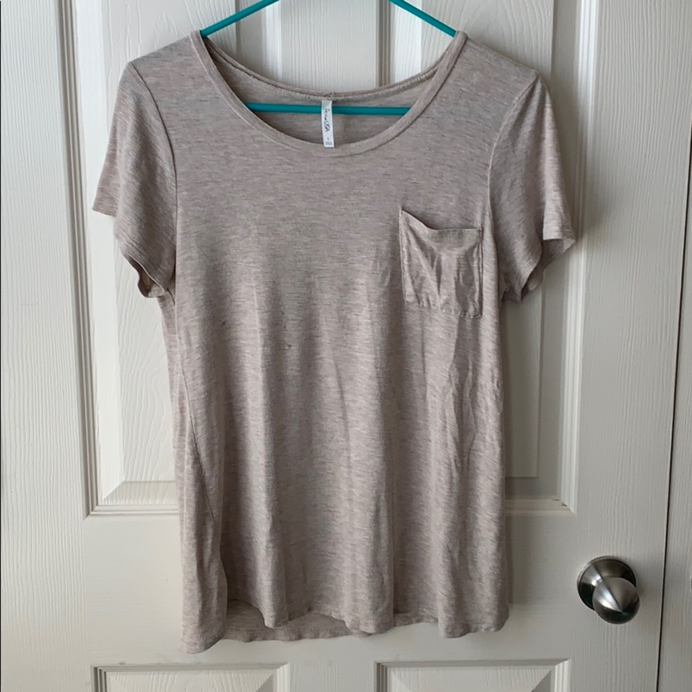 Cream tee-shirt